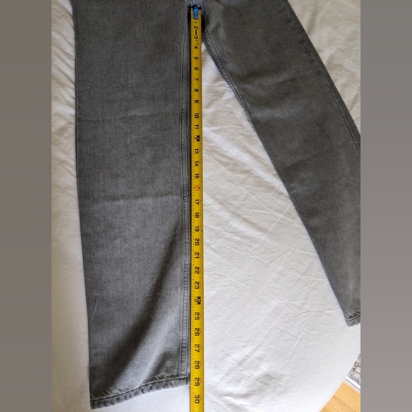 Everlane The Relaxed Straight Jean - Picture 7 of 9